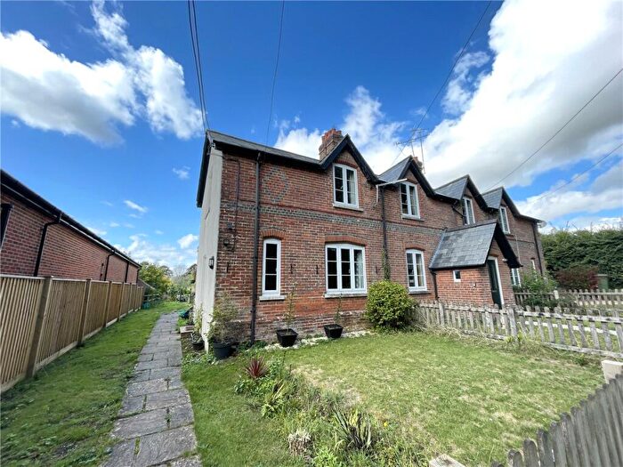 2 Bedroom End Of Terrace House To Rent In Church Farm Cottages, Sparsholt, Winchester, SO21