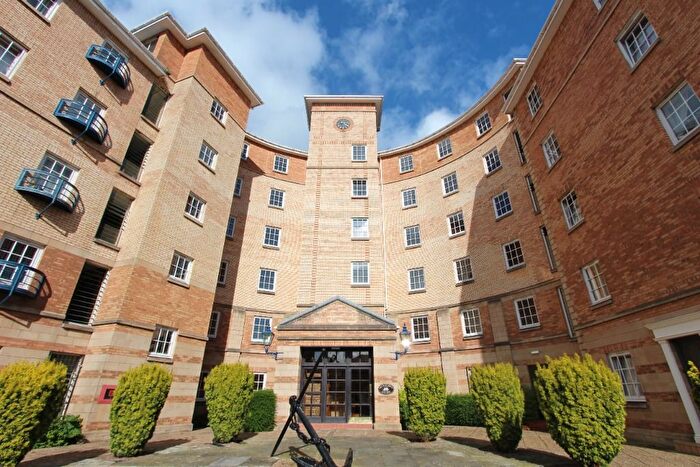 2 Bedroom Flat To Rent In Sheriff Bank, Leith, Edinburgh, EH6