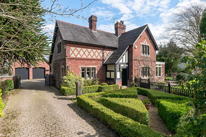 Detached House For Sale In Longshoot Road, Lower Withington, SK11