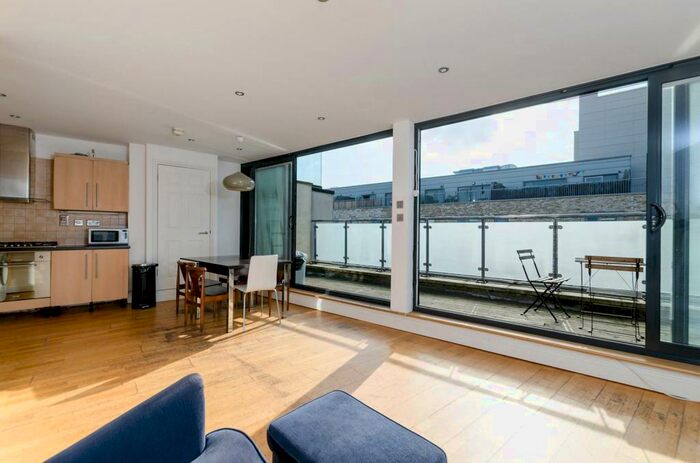 2 Bedroom Flat To Rent In Redchurch Street, Shoreditch, London, E2