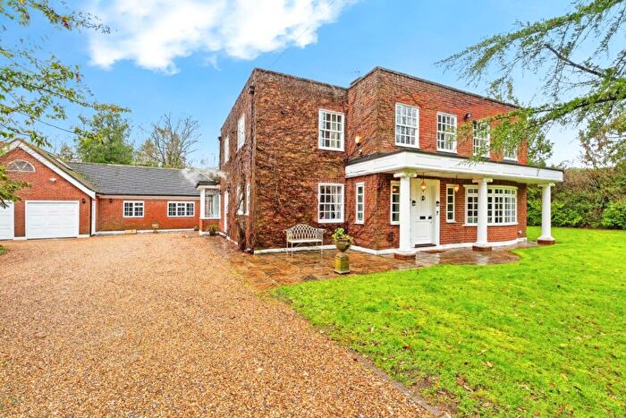 5 Bedroom Detached House For Sale In Bromley Lane, Wellpond Green, Standon, Ware, SG11