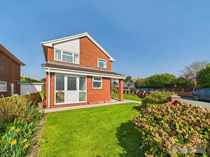3 Bedroom Detached House For Sale In Ffordd Mon, Wrexham, LL11