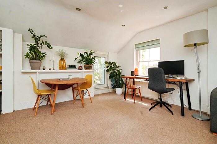 1 Bedroom Apartment For Sale In Belmont, Brighton, BN1