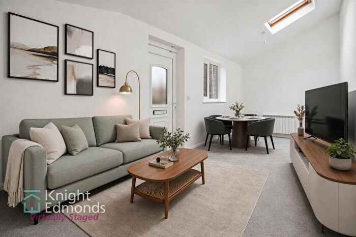 1 Bedroom Apartment To Rent In Thornhill Place, Maidstone, ME14