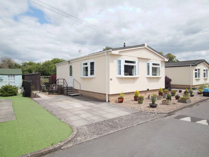 2 Bedroom Mobile/park Home For Sale In Primrose Hill, Charlton Mackrell, Somerton, TA11