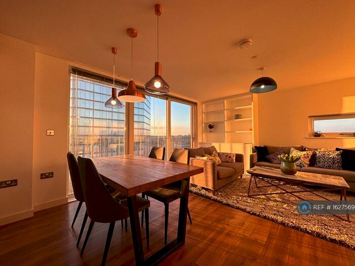 2 Bedroom Flat To Rent In City Road, London, EC1V