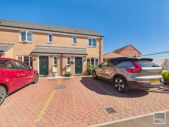 3 Bedroom Semi-Detached House For Sale In Fennel Drive, Easton, NR9