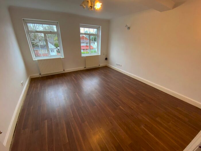 2 Bedroom Maisonette To Rent In Burnt Ash Hill, London SE12