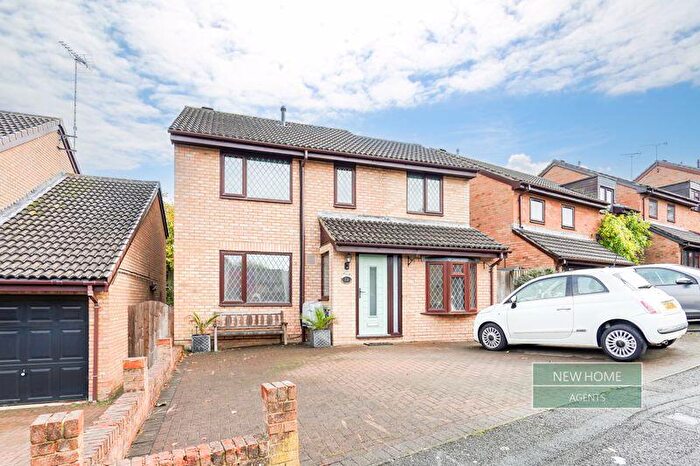 4 Bedroom Detached House For Sale In Chervil Close, Swindon, R, SN2