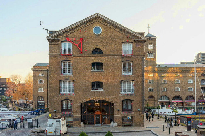 4 Bedroom Apartment To Rent In East Smithfield, London, E1W