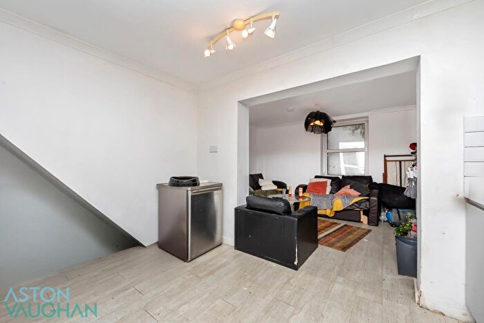 6 Bedroom Terraced House To Rent In Inverness Road, Brighton, BN2