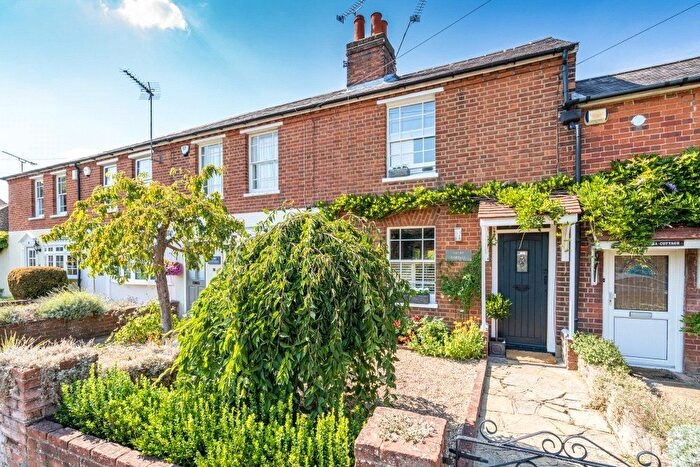 2 Bedroom Terraced House For Sale In Pinkneys Drive, Maidenhead, Berkshire, SL6