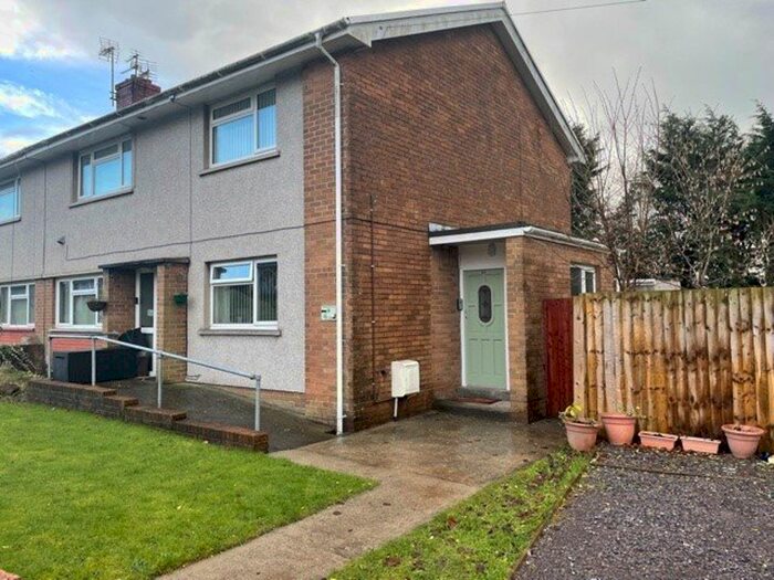 2 Bedroom Flat To Rent In Hendre Road, Pencoed, CF35