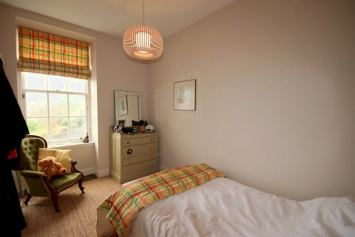 2 Bedroom Flat For Sale In Castle Street, Rothesay, Isle Of Bute, PA20