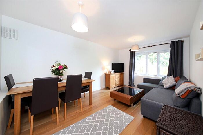 1 Bedroom Apartment For Sale In Malyons Road, Ladywell, London, SE13