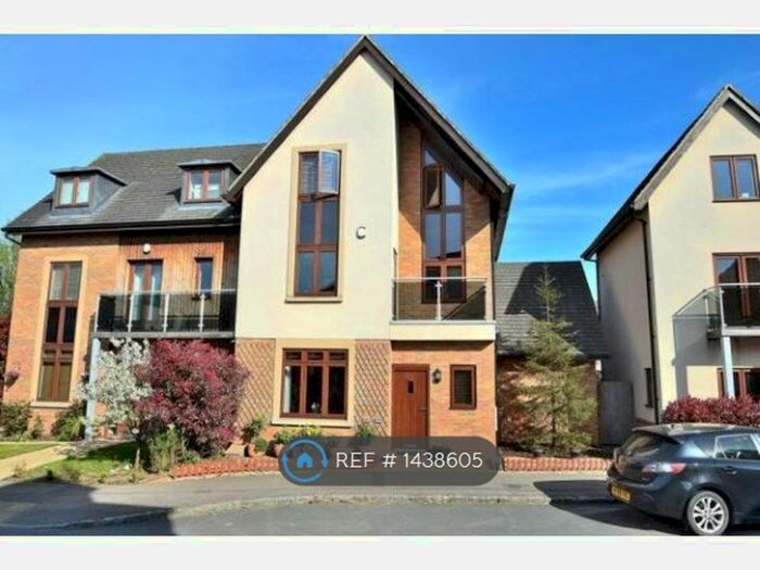 4 Bedroom Detached House To Rent In Bewdley Grove, Milton Keynes, MK10