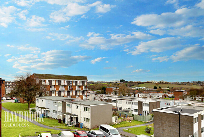 2 Bedroom Maisonette For Sale In Batemoor Drive, Sheffield, S8