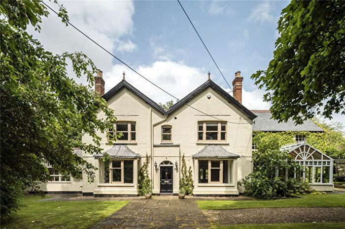 5 Bedroom Detached House For Sale In Crays Pond, Reading, Oxfordshire, RG8