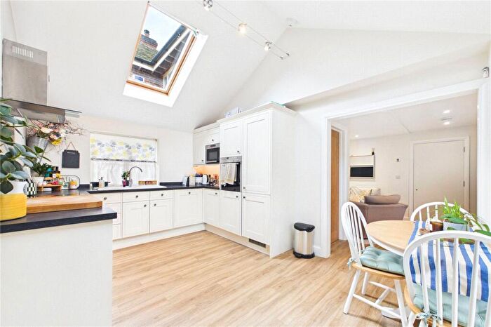 1 Bedroom House To Rent In Azalea House Annexe, Turks Lane, Mortimer, RG7 - Photo 3