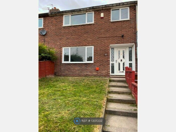 3 Bedroom Semi-Detached House To Rent In Hawthorne Mount, Normanton WF6