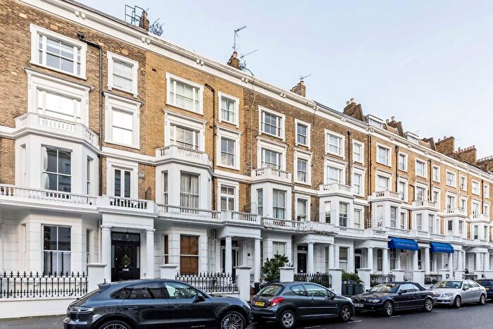 2 Bedroom Flat To Rent In Lexham Gardens, Kensington, W8