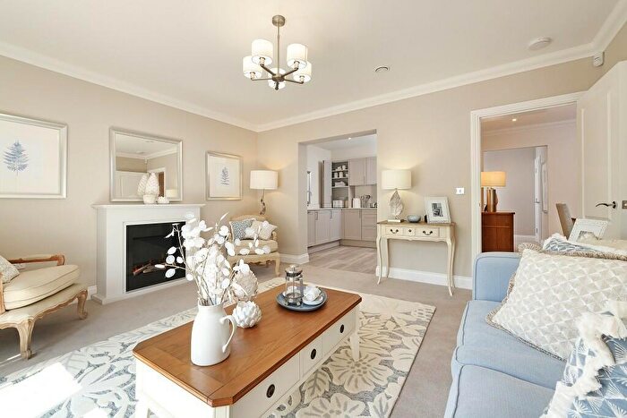 1 Bedroom Apartment For Sale In Wallingford, Oxfordshire, OX10