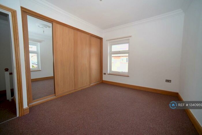 2 Bedroom Maisonette To Rent In Duke Street, Kettering, NN16