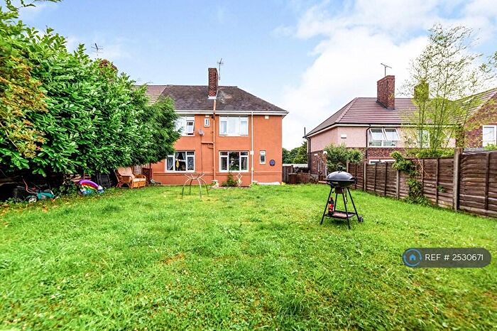 4 Bedroom Semi-Detached House To Rent In Cowper Avenue, Sheffield, S6
