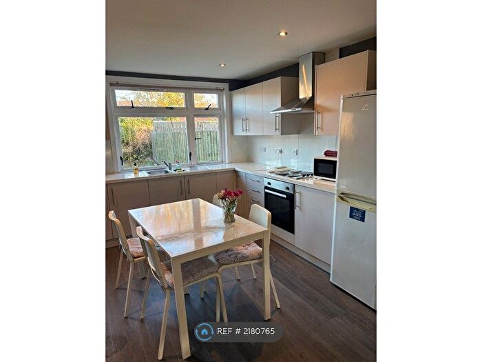 2 Bedroom Semi Detached House To Rent In Cockpen Ave, Bonnyrigg, EH19