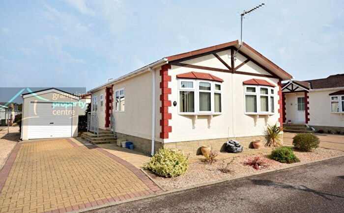 2 Bedroom Park Home For Sale In Ashgrove Park, Elgin, IV30