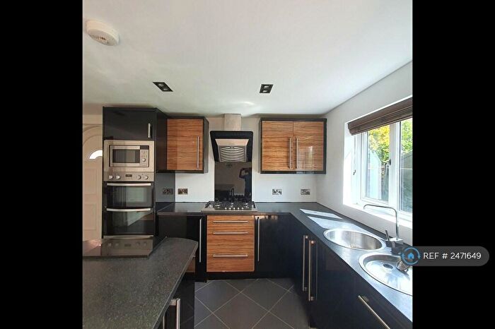 3 Bedroom Detached House To Rent In Gore Ave, Manchester, M5