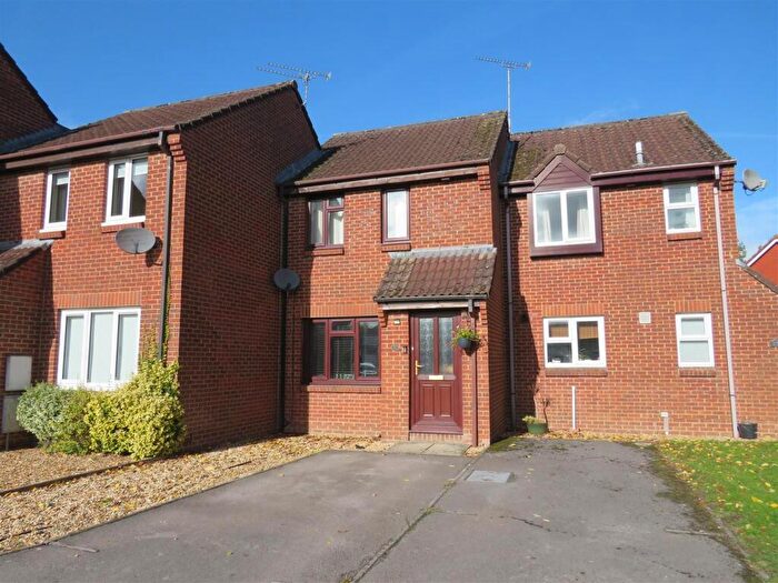 2 Bedroom Terraced House For Sale In Phillip Close, Devizes, SN10