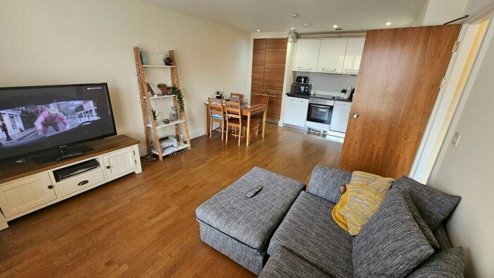 2 Bedroom Property To Rent In Electra House, Cardiff Bay, Cardiff, CF10