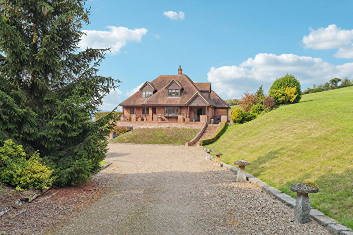 5 Bedroom Detached House For Sale In New Road, Northchurch, Berkhamsted, HP4