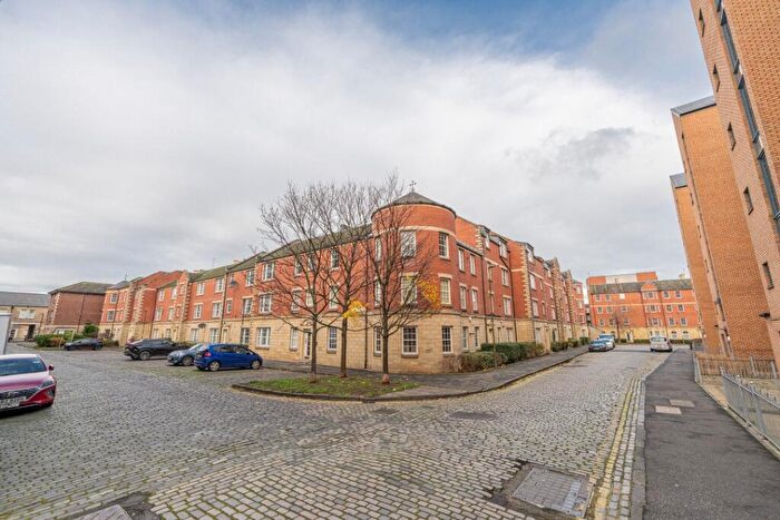 2 Bedroom Flat To Rent In Pattison Street, Leith, Edinburgh, EH6