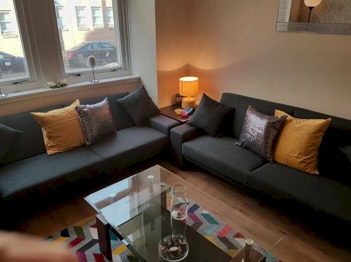 2 Bedroom Flat To Rent In Berkeley Street, Glasgow, G3