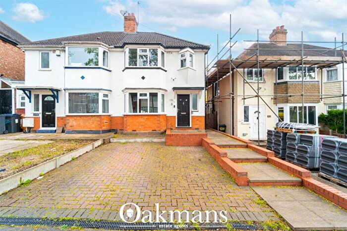 3 Bedroom Semi Detached House For Sale In Charlbury Crescent, Birmingham, West Midlands, B26