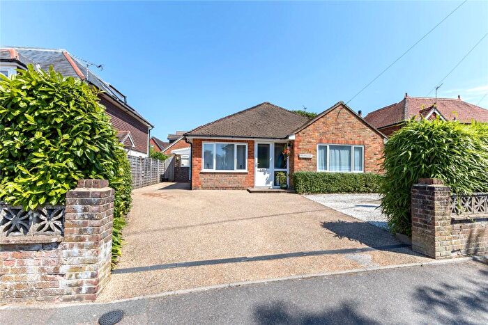 3 Bedroom Bungalow For Sale In The Avenue, Grayshott, Hindhead, Surrey, GU26