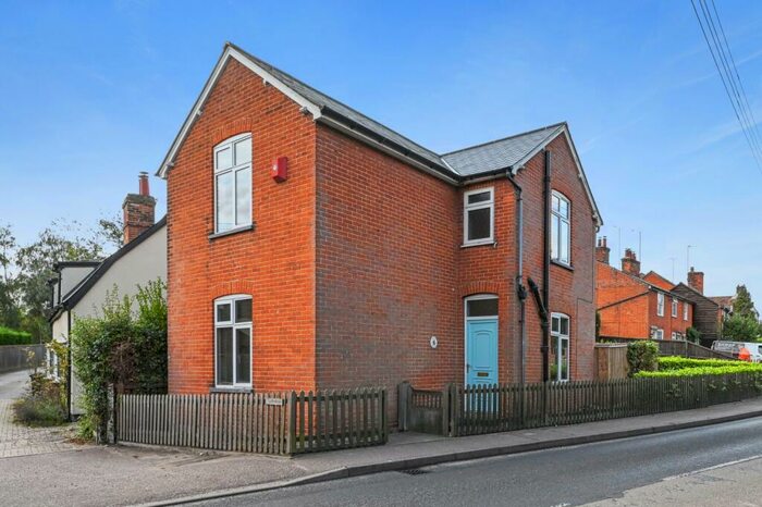 3 Bedroom Detached House To Rent In Wignall Street, Lawford, CO11
