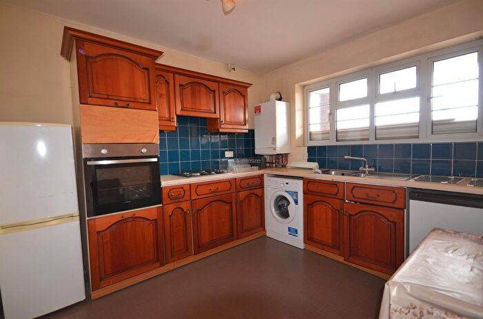 1 Bedroom Flat To Rent In Preston Road, Harrow, Middlesex, HA3