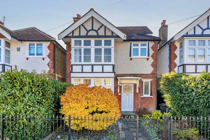 4 Bedroom Property To Rent In St. Albans Road, Kingston Upon Thames, KT2