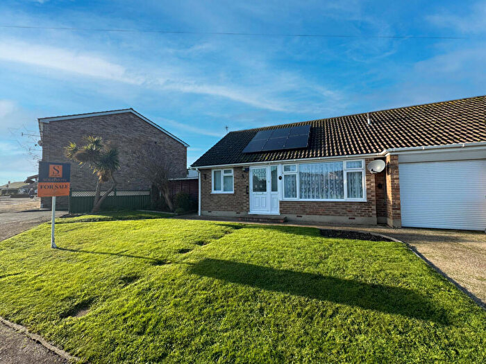 3 Bedroom Semi-Detached Bungalow For Sale In Marisfield Place, Selsey, Chichester, PO20
