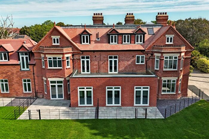 3 Bedroom Flat For Sale In Southbourne, BH6