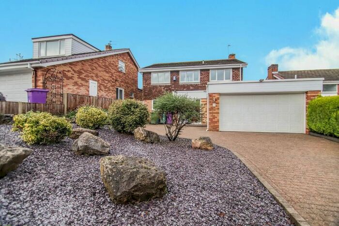 4 Bedroom Detached House To Rent In Glenville Close, Woolton, Liverpool L25