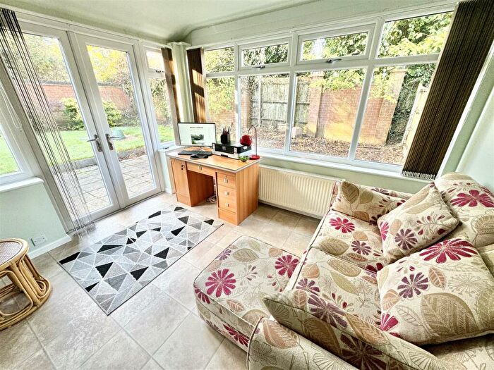 2 Bedroom Detached Bungalow For Sale In The Avenue, Sutton-In-Ashfield, NG17