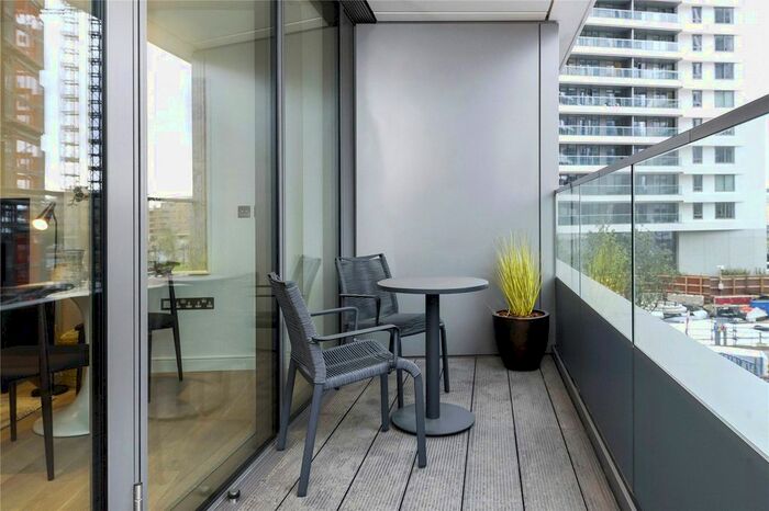 Studio To Rent In Water Street, Canary Wharf, London, Gx, E14