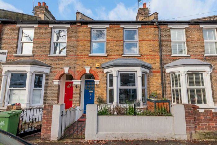 4 Bedroom Terraced House To Rent In Salop Road, Walthamstow, E17