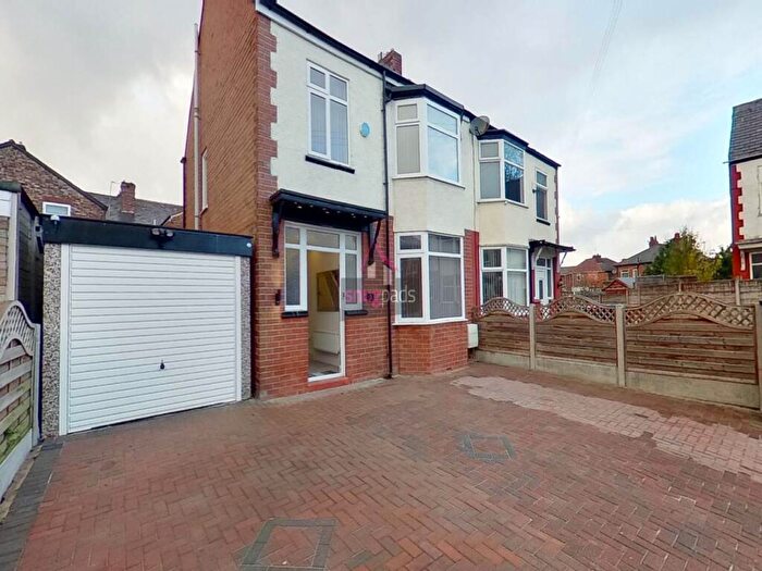 3 Bedroom House To Rent In Beech Grove, Salford, M6