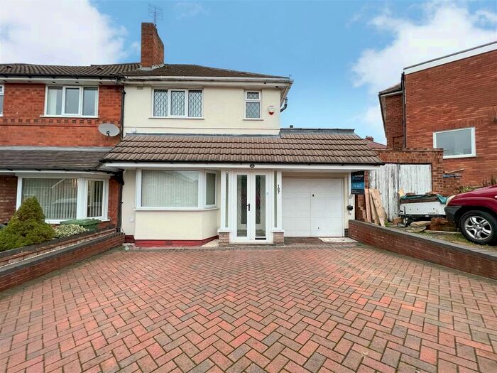 3 Bedroom Semi-Detached House To Rent In Victor Road, Solihull, Solihull, B92