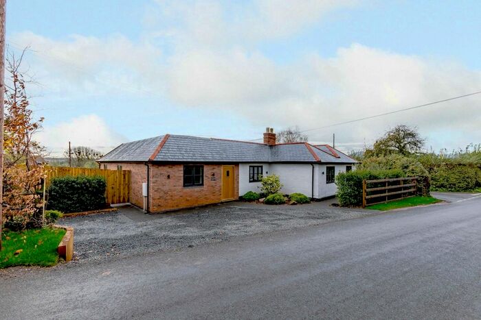 3 Bedroom Detached Bungalow For Sale In Sankyns Green, Worcester, Worcestershire, WR6